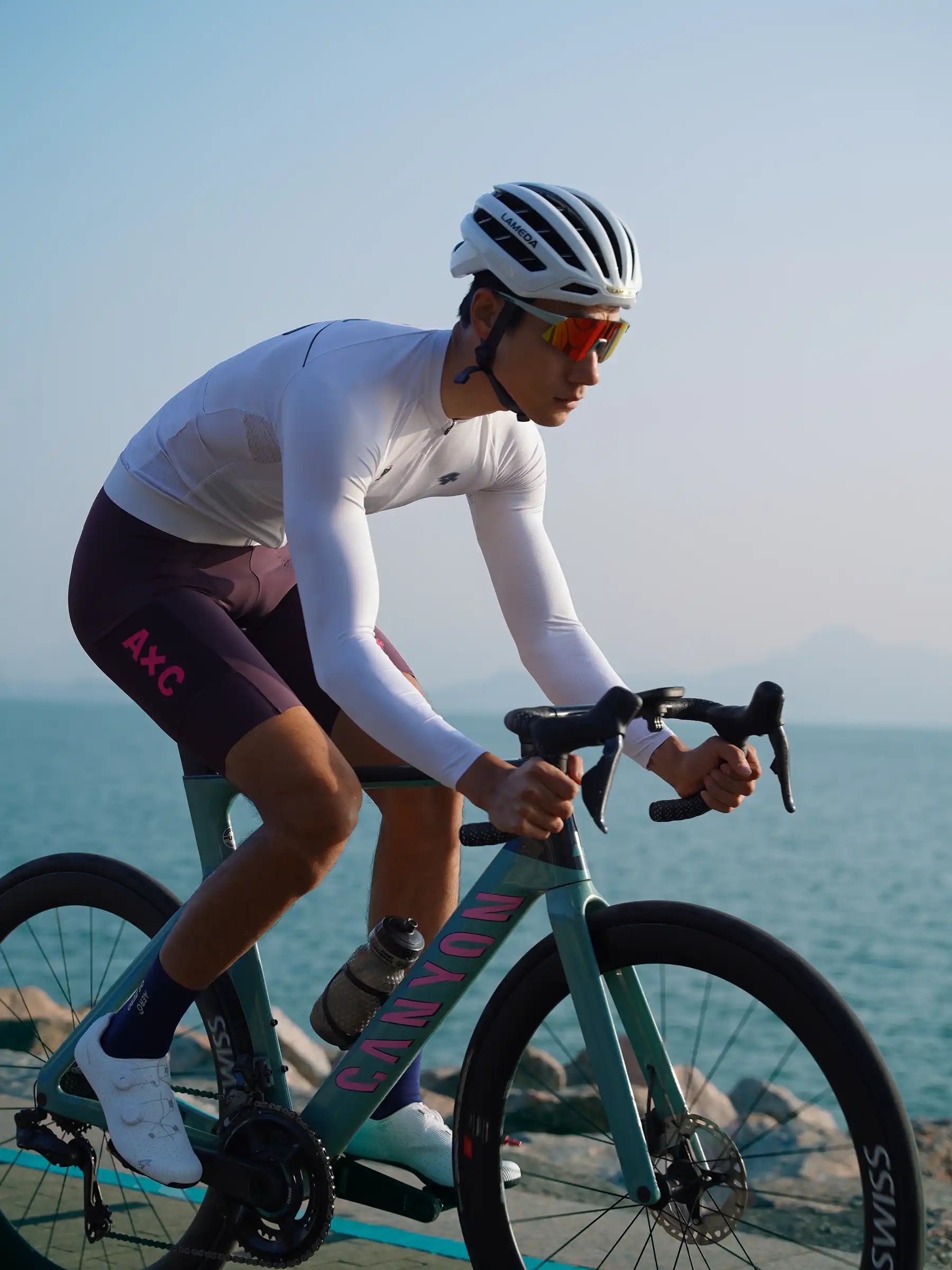 Heart Feather Men Bib Shorts 26/27